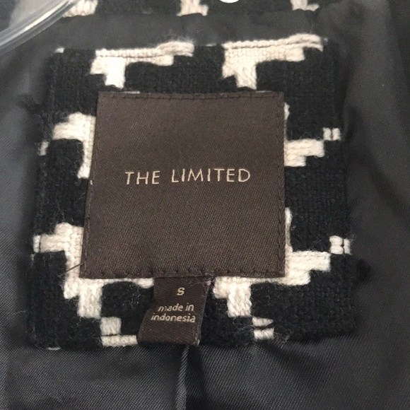 Patterned Coat - Picture 2 of 4